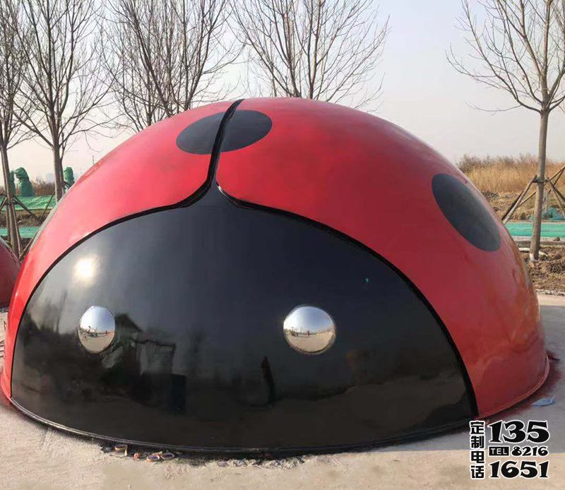公園玻璃鋼彩繪瓢蟲(chóng)雕塑